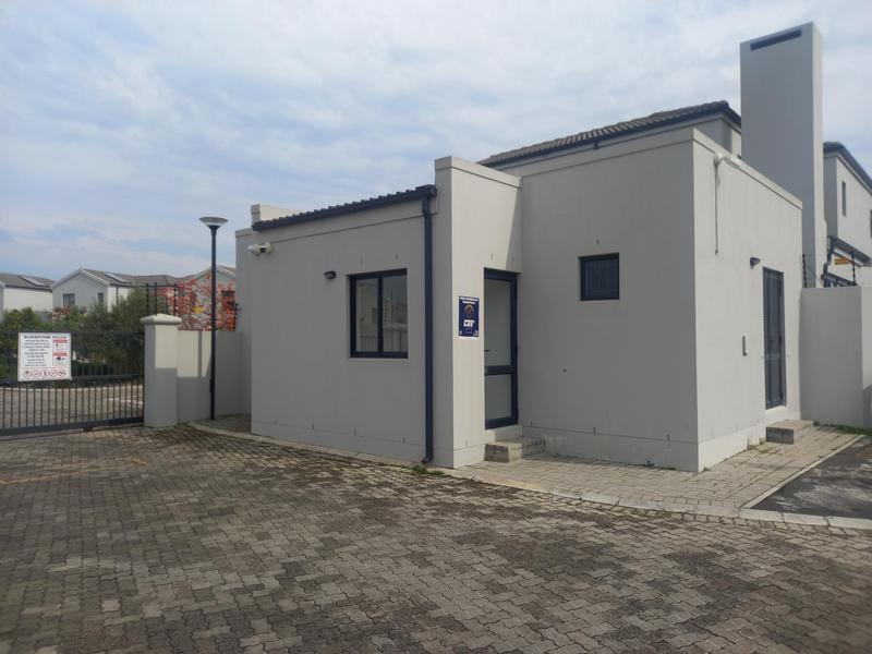 3 Bedroom Property for Sale in Peerless Park Western Cape